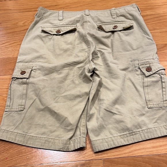 Wear First men’s cargo shorts size 30. - Picture 7 of 8